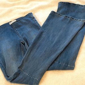 Free people mid rise flare pull on Jeans